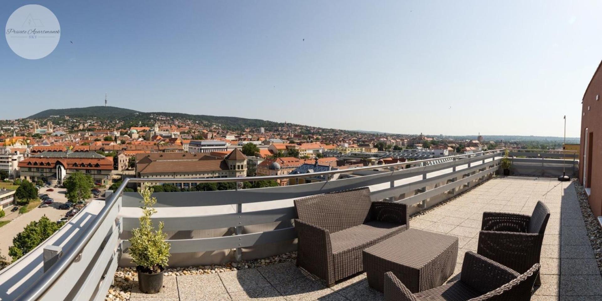 Sky Panorama Apartman Pécs Exterior foto
